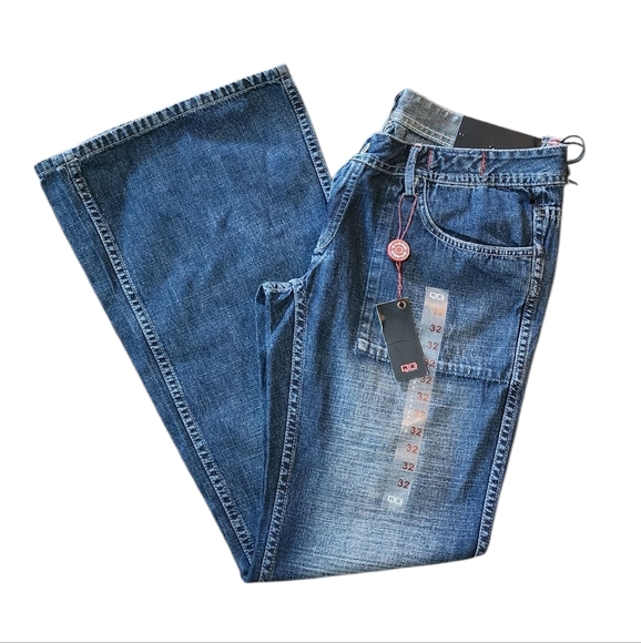 NWT Q-Gene Low-Rise Flared Jeans - Picture 3 of 12